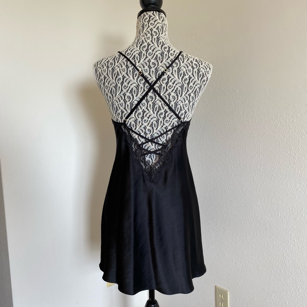 VS criss cross detail slip - Picture 2 of 6